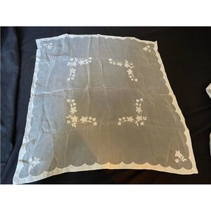 Vintage linen Tablecloth with  floral appliqué 40”